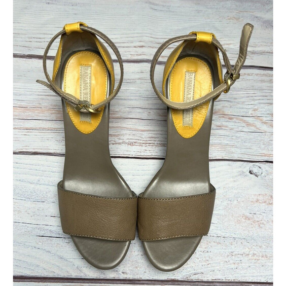 Banana Republic Vanessa Spring Summer Wedge Sandals Brown/Gold Size: 8 - Picture 3 of 10